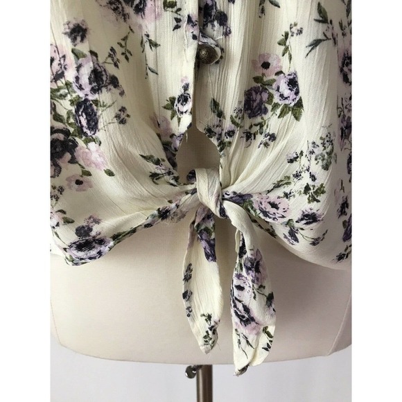 Stitch Fix Mason & Belle Ruffles V Neck Purple Floral Blouse - Picture 7 of 7